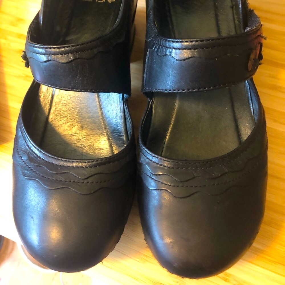 Dansko Harlow Mary Janes Clogs 39